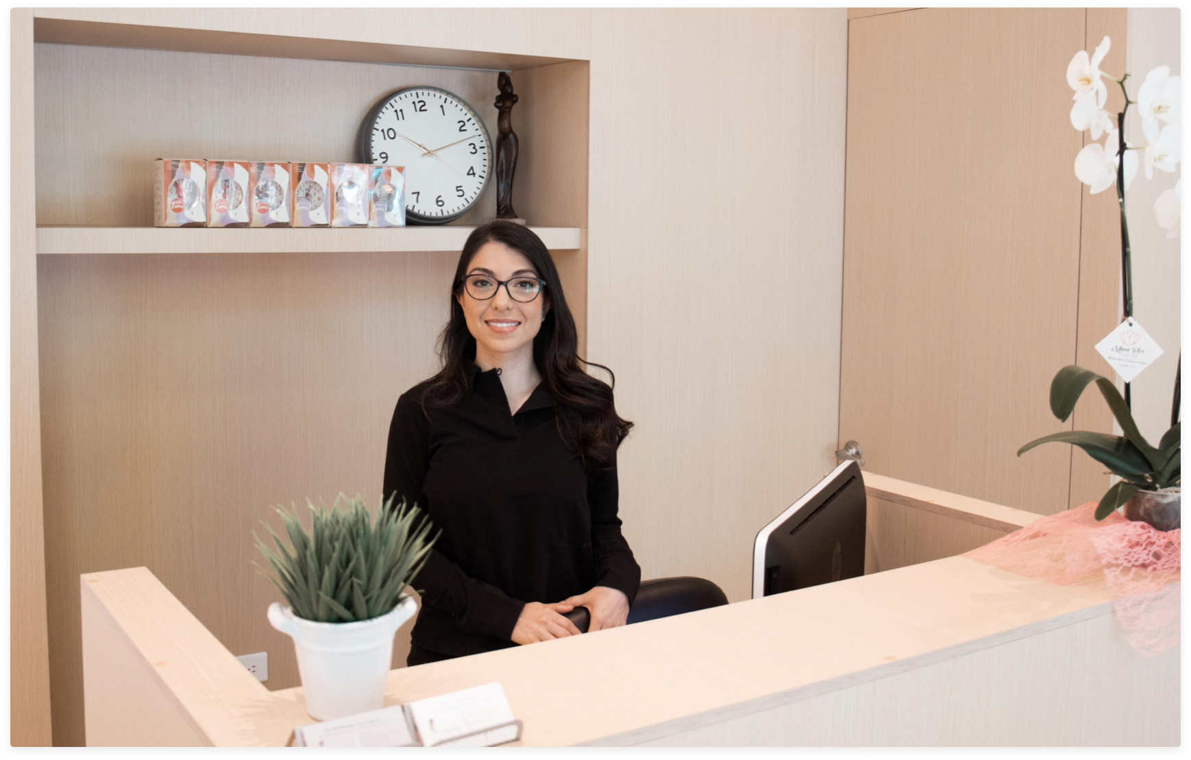 Dra. Astrid Mayen - Ginecologa