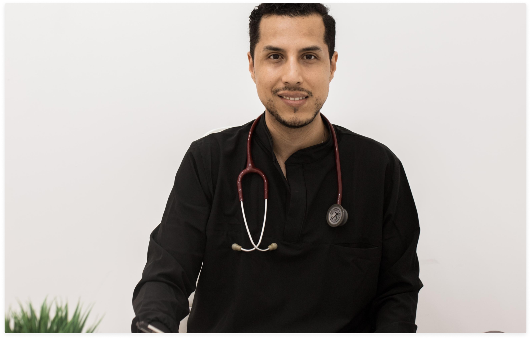 Dra. Astrid Mayen - Ginecologa