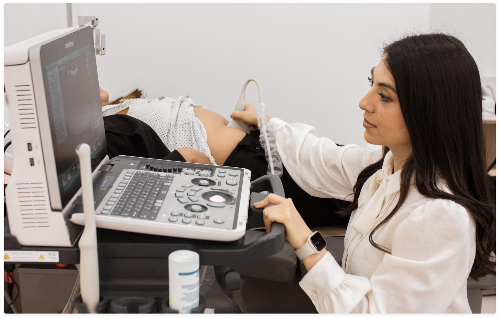 Dra. Astrid Mayen - Ginecologa